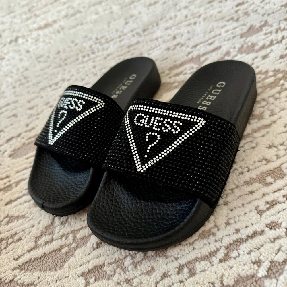 Guess rhinestones pool shoes